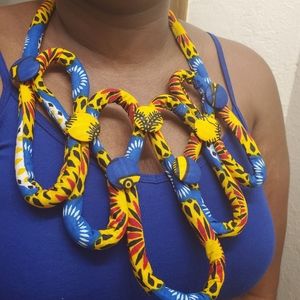 Statement  button necklace